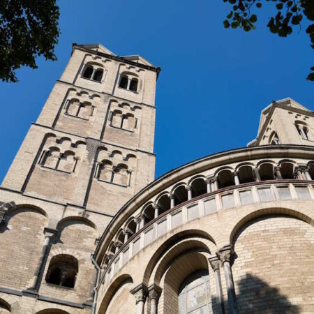St. Gereon Mittelalterliche katholische Basilika im romanischen Stil in Köln