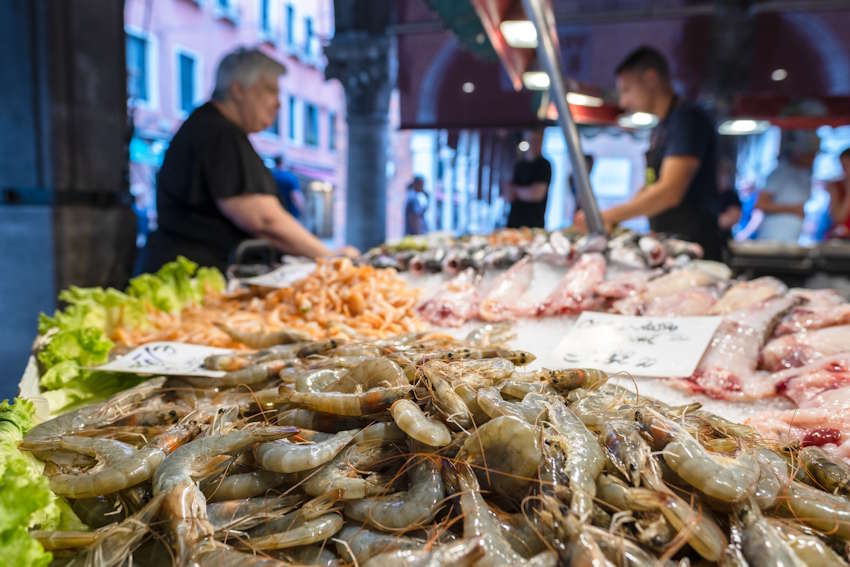 Markt von Rialto Venedig